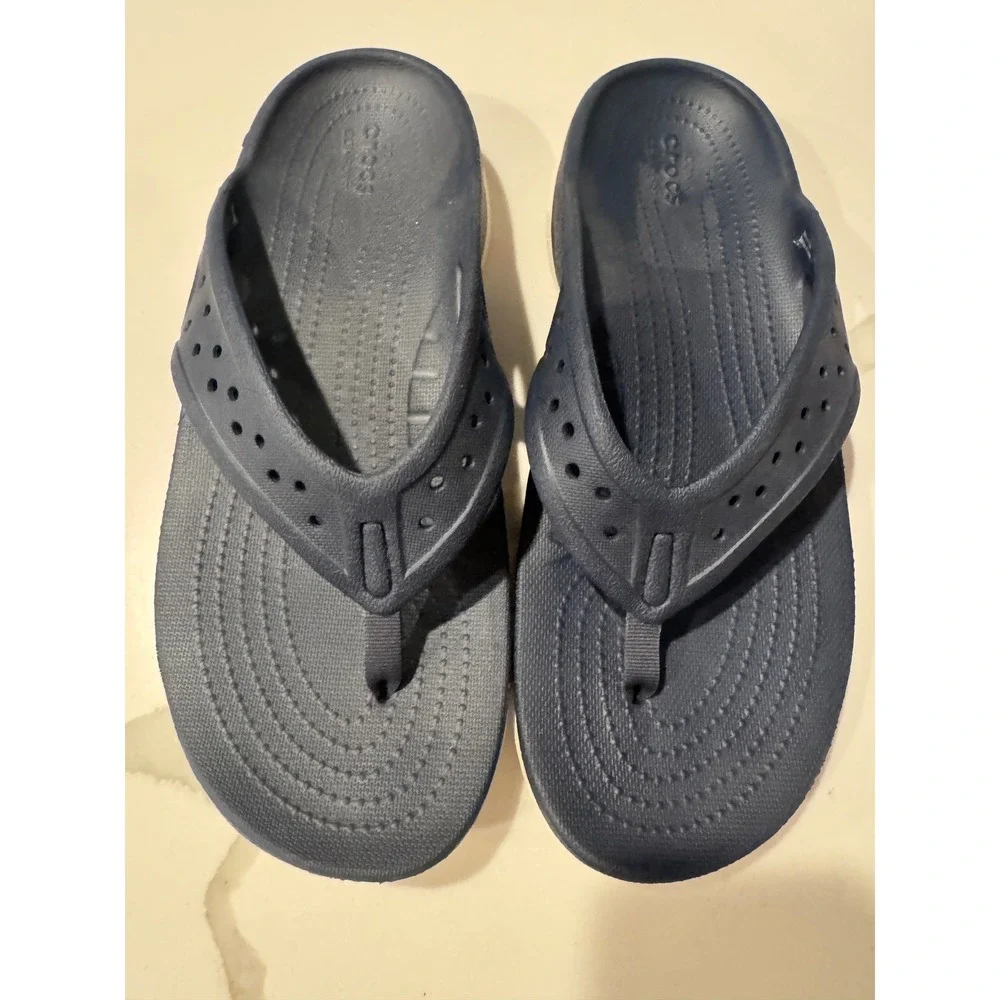 Crocs Athens Navy Blue White Flip Flops Mens Size 9 Comfort Thong Sandals